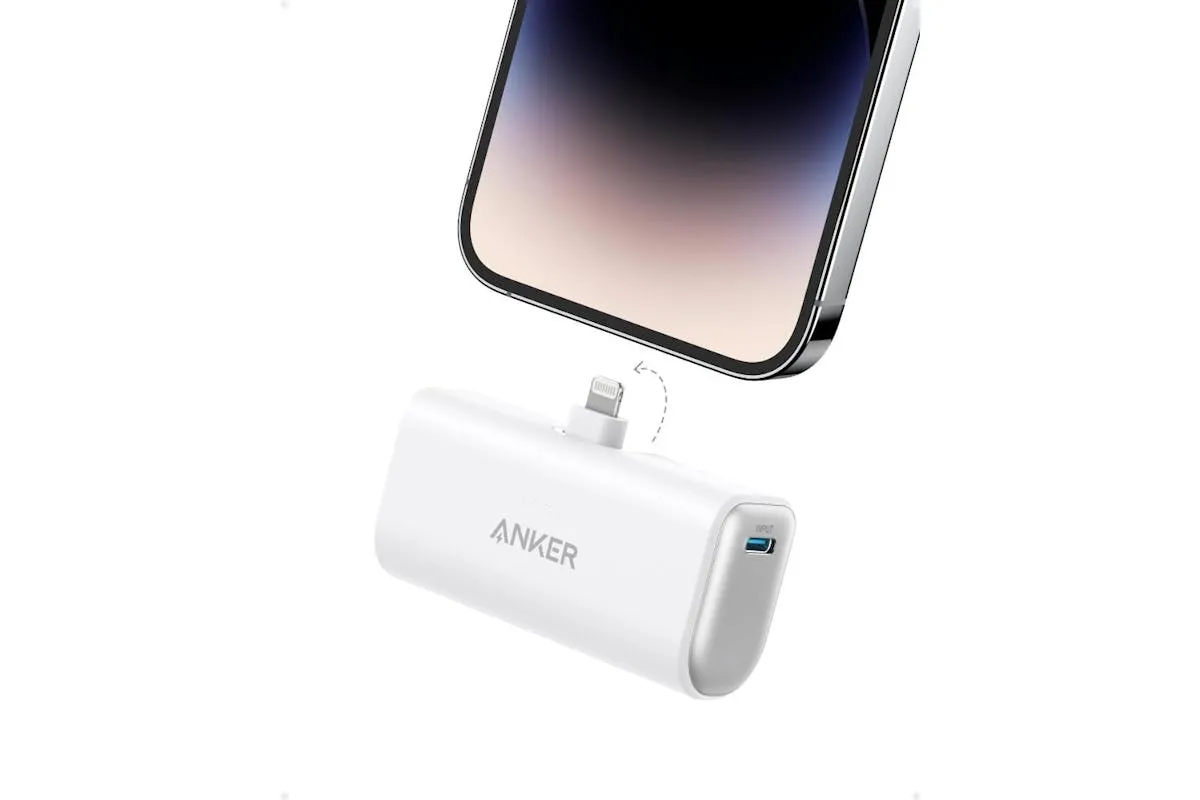 Anker 12W Nano Built-in Lightning Power Bank