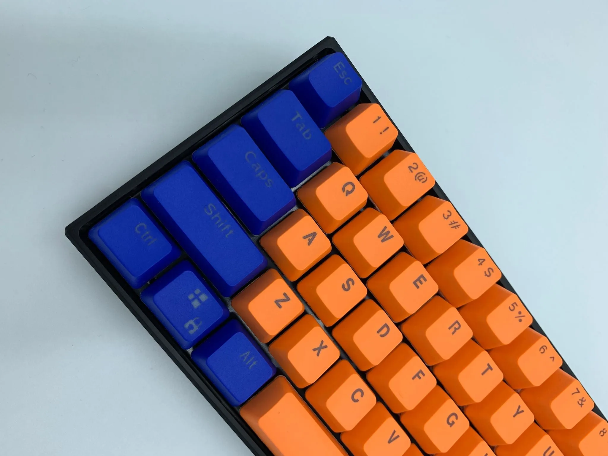 Hayabusa 60% Keyboard - Retro V1