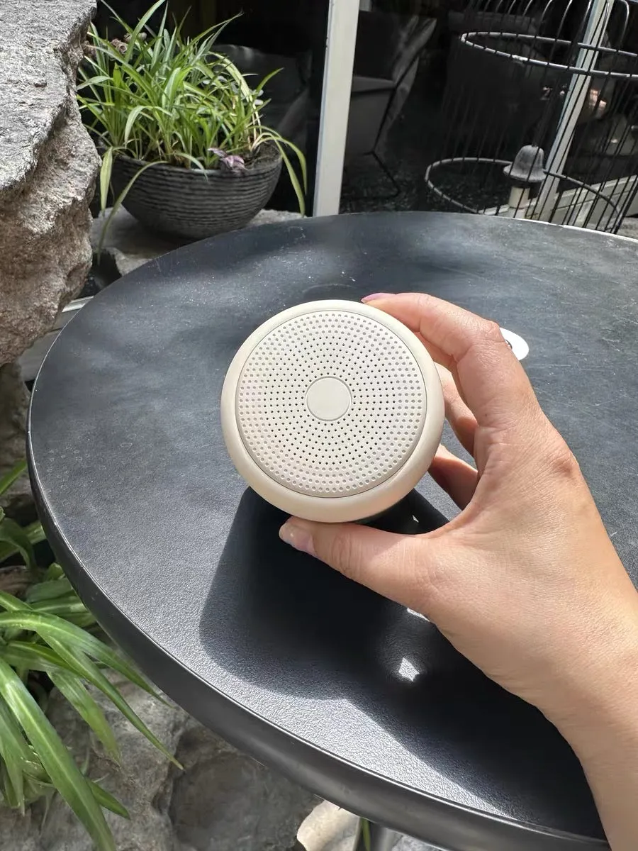 Loud speakers, portable Bluetooth speakers, waterproof Bluetooth speakers